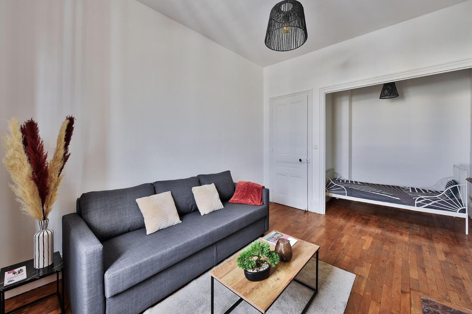 L'Oasis Urbaine - Spacieux Et Elegant Pour 5 Pers Saint-Fons Exterior photo