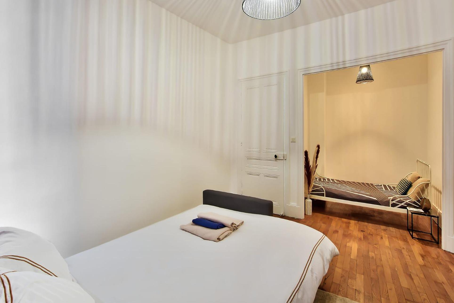 L'Oasis Urbaine - Spacieux Et Elegant Pour 5 Pers Saint-Fons Exterior photo