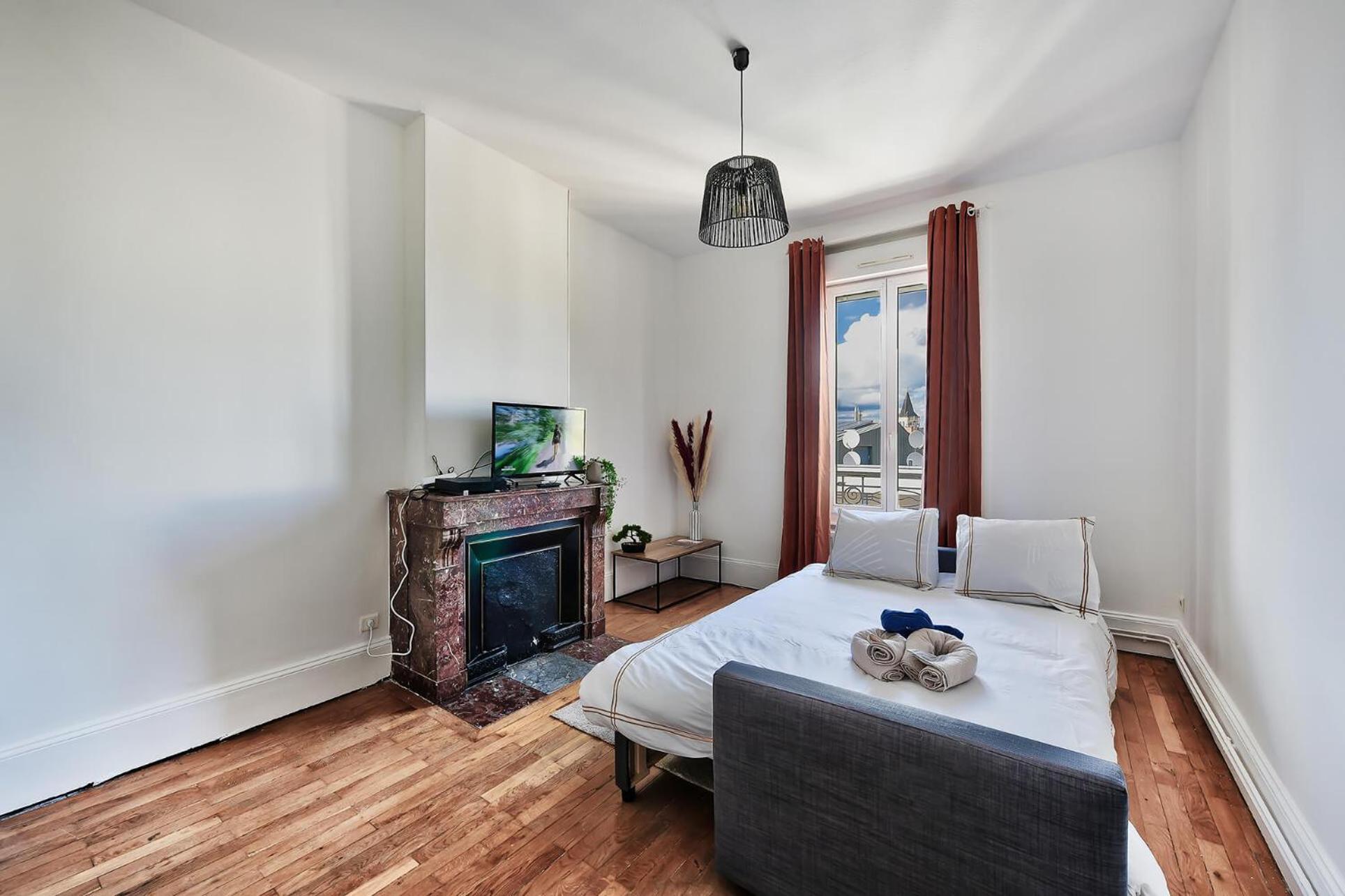 L'Oasis Urbaine - Spacieux Et Elegant Pour 5 Pers Saint-Fons Exterior photo